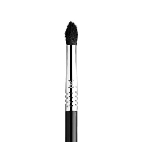 E45 Small Tapared Blending Brush